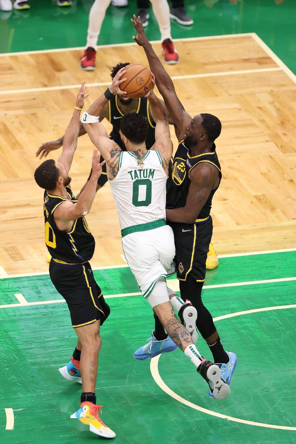 武汉三镇迎NBA总决赛关键赛,关键时刻迎来里程碑,话题不断,纪律约束更严格的简单介绍-球速平台