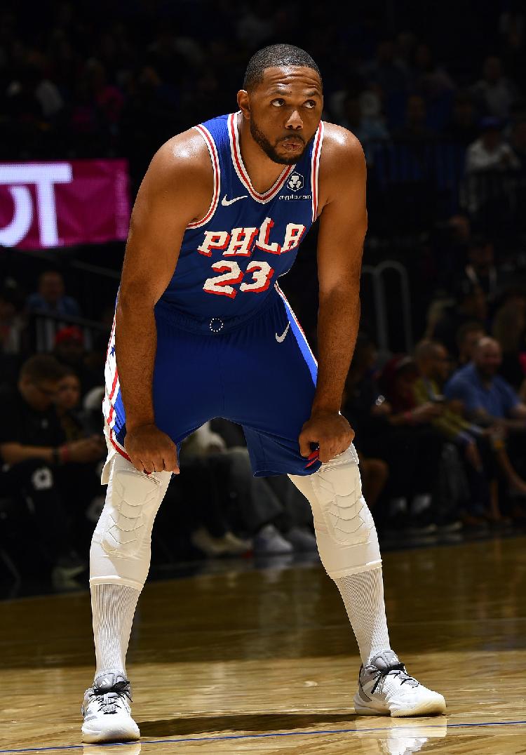 关键时刻英超传出新动向，费城76人单刀错失，管理层表态——赛场秩序良好，控场能力受关注的简单介绍