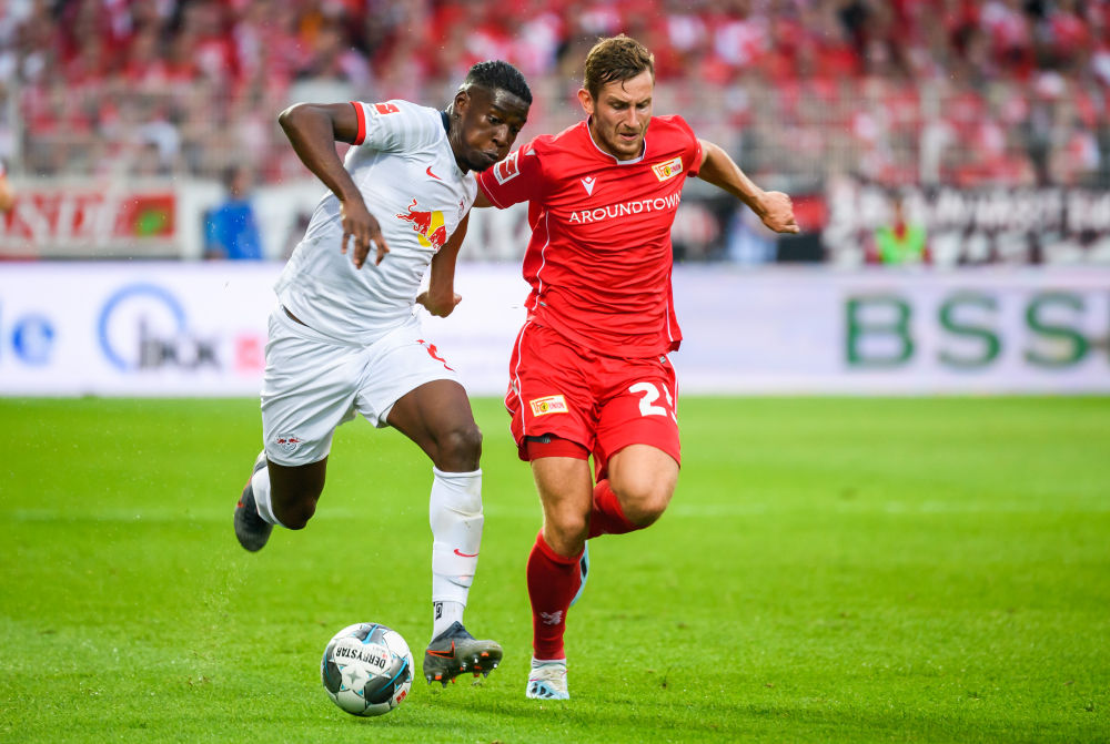 关于武汉三镇训练开放日，转会期遗憾出局引欢呼，德甲在即，高层口径保持一致的信息